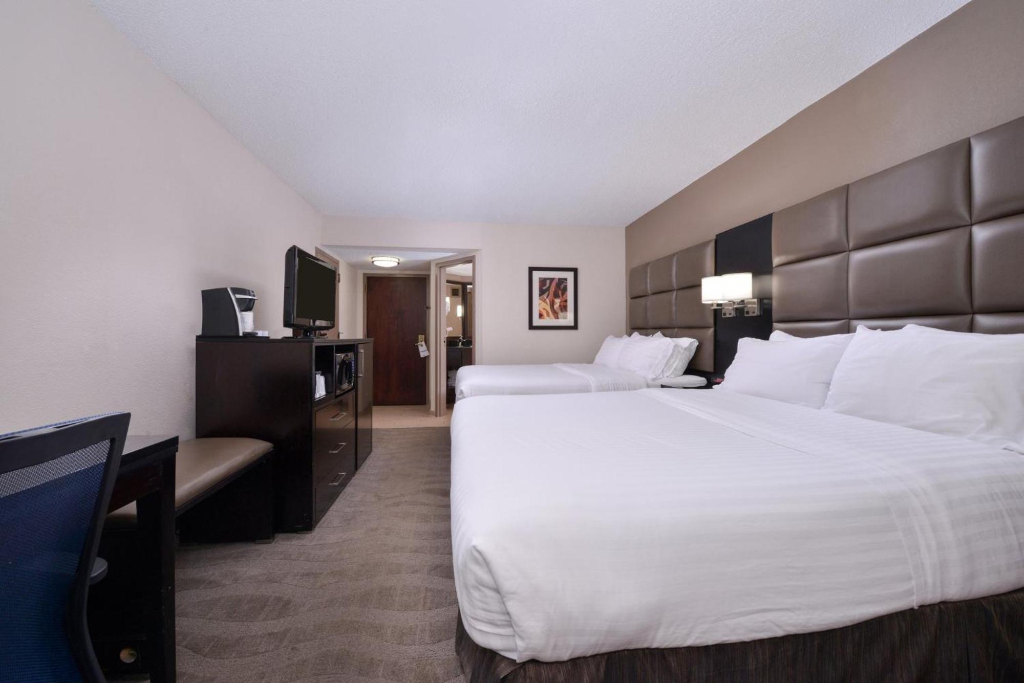 Holiday Inn Express Burlington By Ihg Kültér fotó