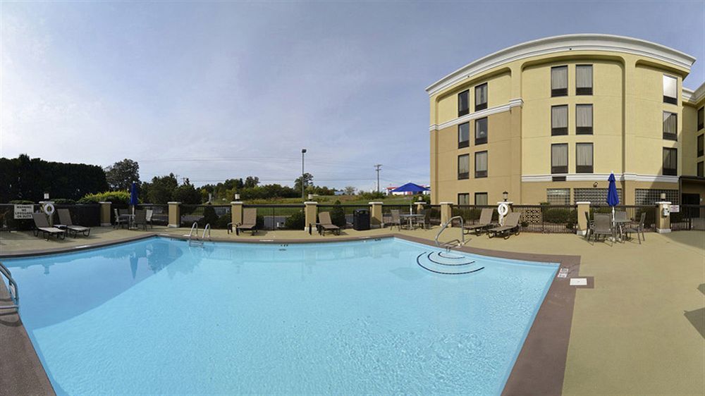 Holiday Inn Express Burlington By Ihg Kültér fotó